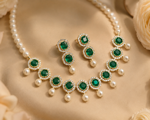 Luna Luxe™ Emerald Pearl Luxury Necklace & Earrings Set